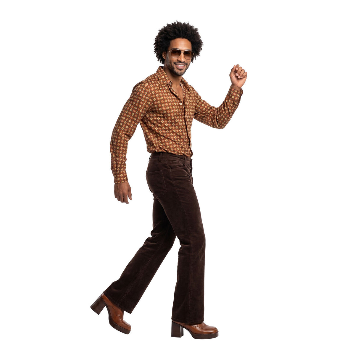 Op deze afbeelding zie je een Kostuums, van het merk Wilbers. Retro Blouse Jaren 70 Bruin Supersoul Man