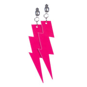 Op deze afbeelding zie je een Accessoires, van het merk Wilbers. Oorbellen Bliksem Neon Roze