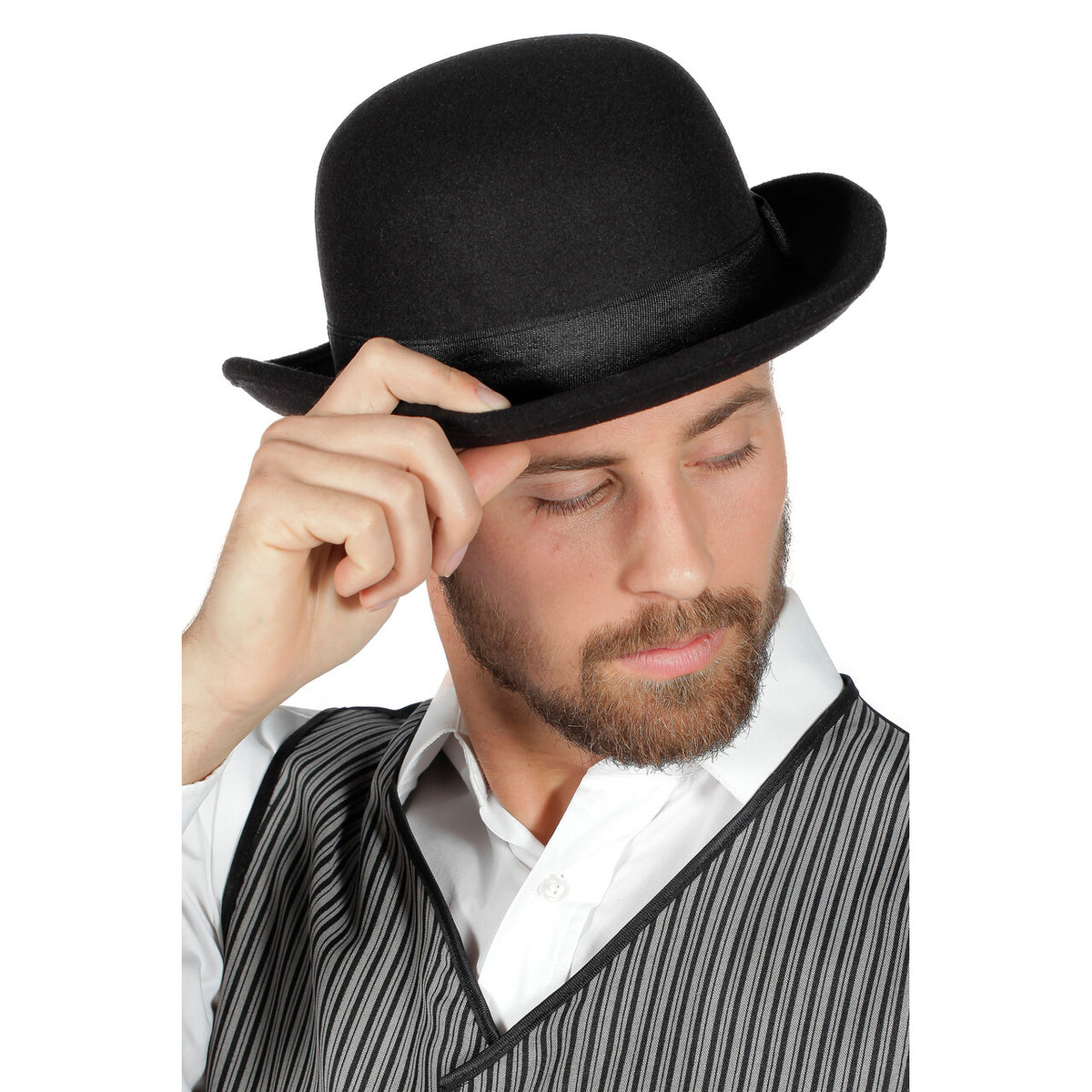 Op deze afbeelding zie je een Accessoires, van het merk Wilbers. Bolhoed Mr Chaplin