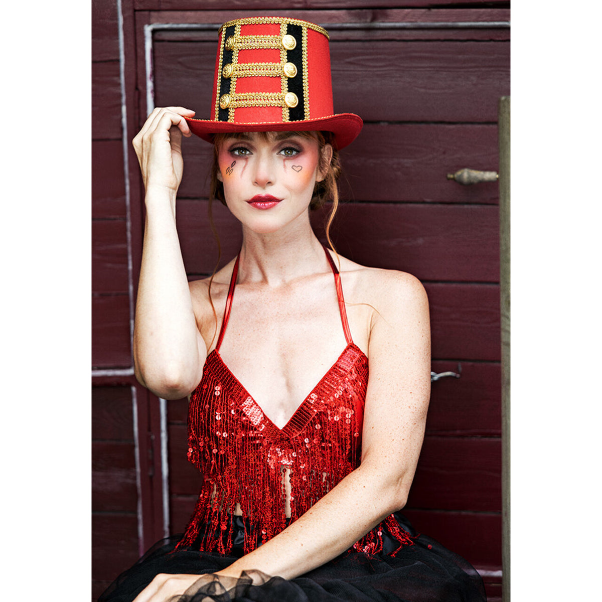 Op deze afbeelding zie je een Kostuums, van het merk Boland. Top Festival Devilicious Red Vrouw