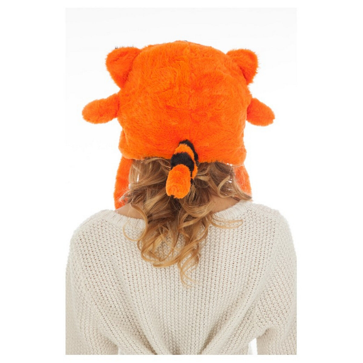 Op deze afbeelding zie je een Accessoires, van het merk Chaks. Oranje Wasbeer Muts
