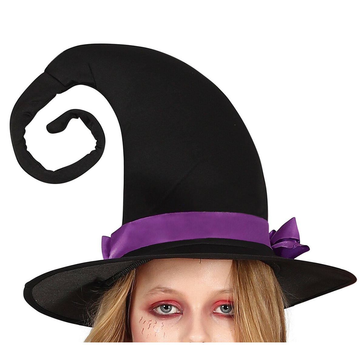 Op deze afbeelding zie je een Kostuums, van het merk Guirca. Heksje Sterre Purple Meisje Kostuum