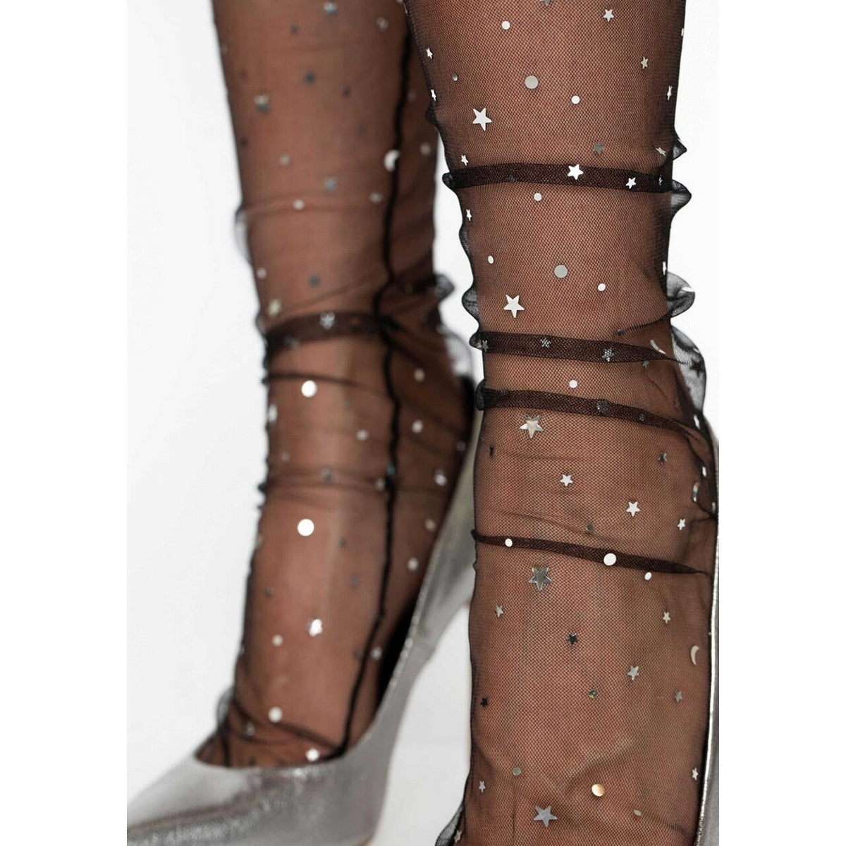 Op deze afbeelding zie je een Accessoires, van het merk Leg Avenue. To The Moon And Back Sokken Tule