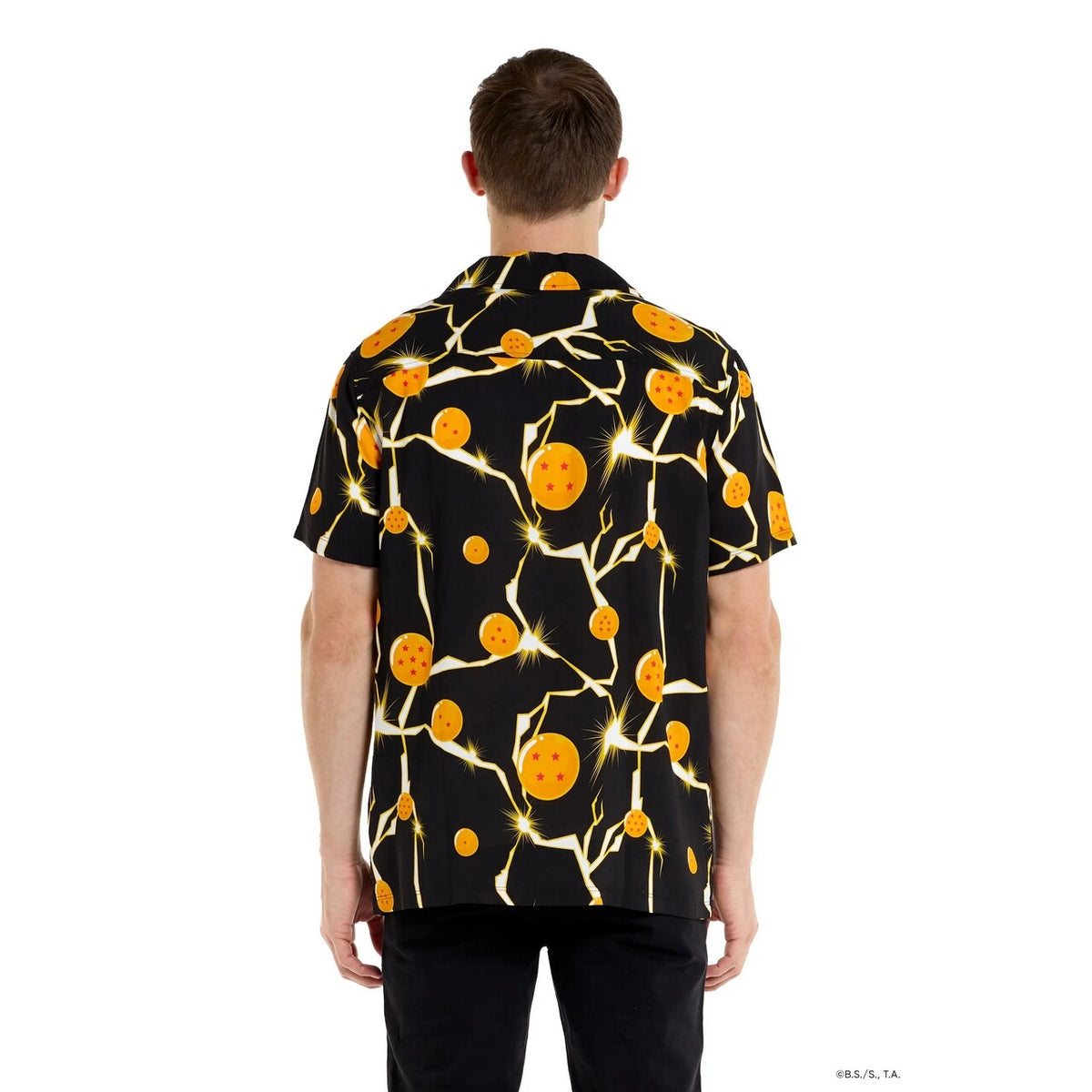 Op deze afbeelding zie je een Kostuums, van het merk Opposuits. Dragon Ball Shirt Man