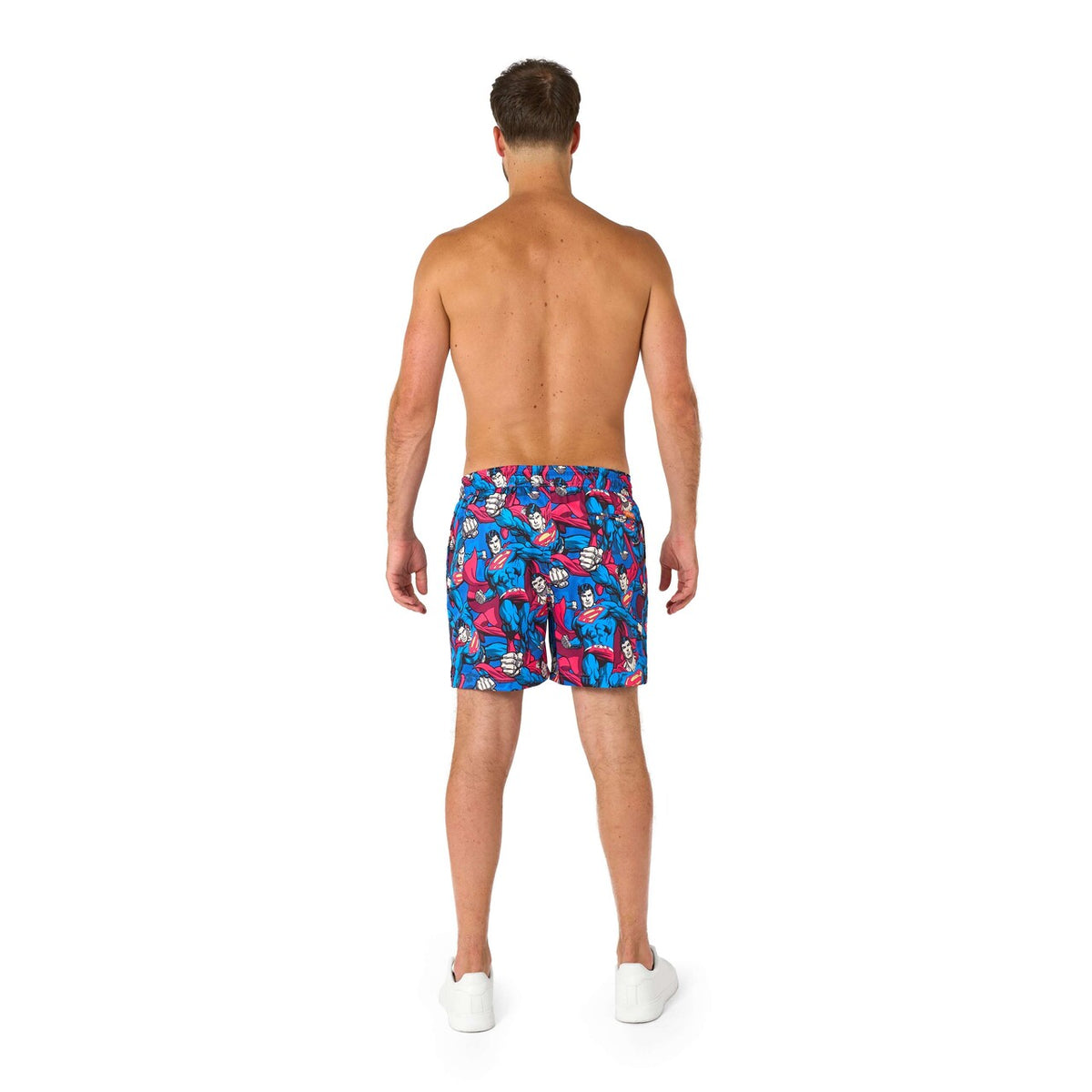 Op deze afbeelding zie je een Kostuums, van het merk Opposuits. The Man Of Steel Kostuum