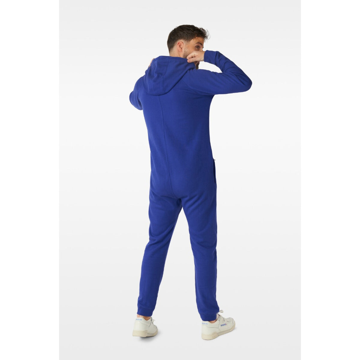 Op deze afbeelding zie je een Kostuums, van het merk Opposuits. Unisex Onesie Bankhanger Blauw Kostuum