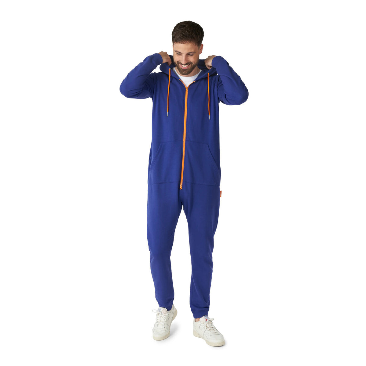Op deze afbeelding zie je een Kostuums, van het merk Opposuits. Unisex Onesie Bankhanger Blauw Kostuum