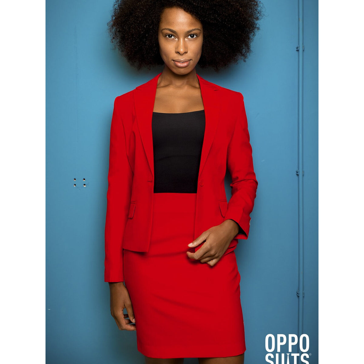 Op deze afbeelding zie je een Kostuums, van het merk Opposuits. Rood Red Ruby Opposuit Vrouw Kostuum
