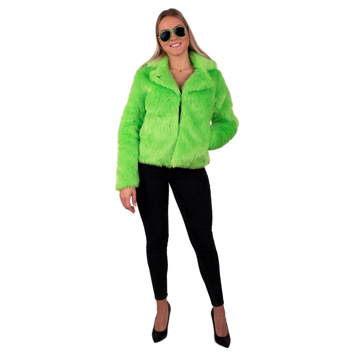Op deze afbeelding zie je een Kostuums, van het merk PartyXplosion. Bontjas Groen Treelove Vrouw