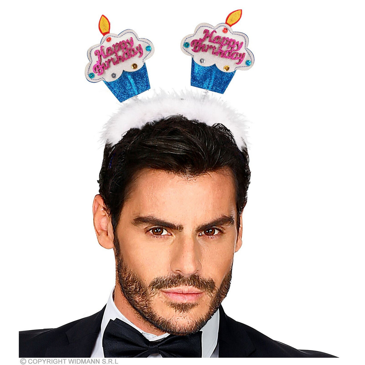 Op deze afbeelding zie je een Accessoires, van het merk Widmann. Cupcake Happy Birthday Haarband Blauw