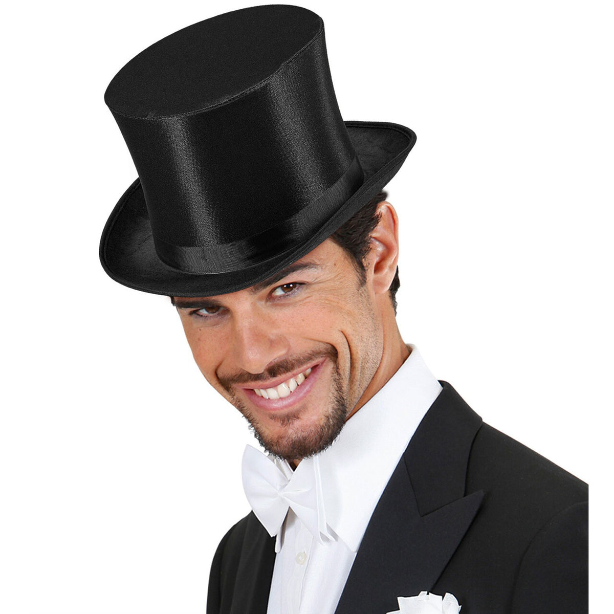 Op deze afbeelding zie je een Accessoires, van het merk Widmann. Chique Hoge Hoed Satijn