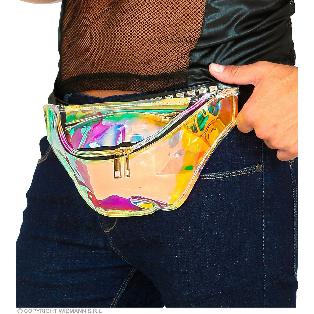 Op deze afbeelding zie je een Accessoires, van het merk Widmann. Jaren 80 Holografisch Heuptasje