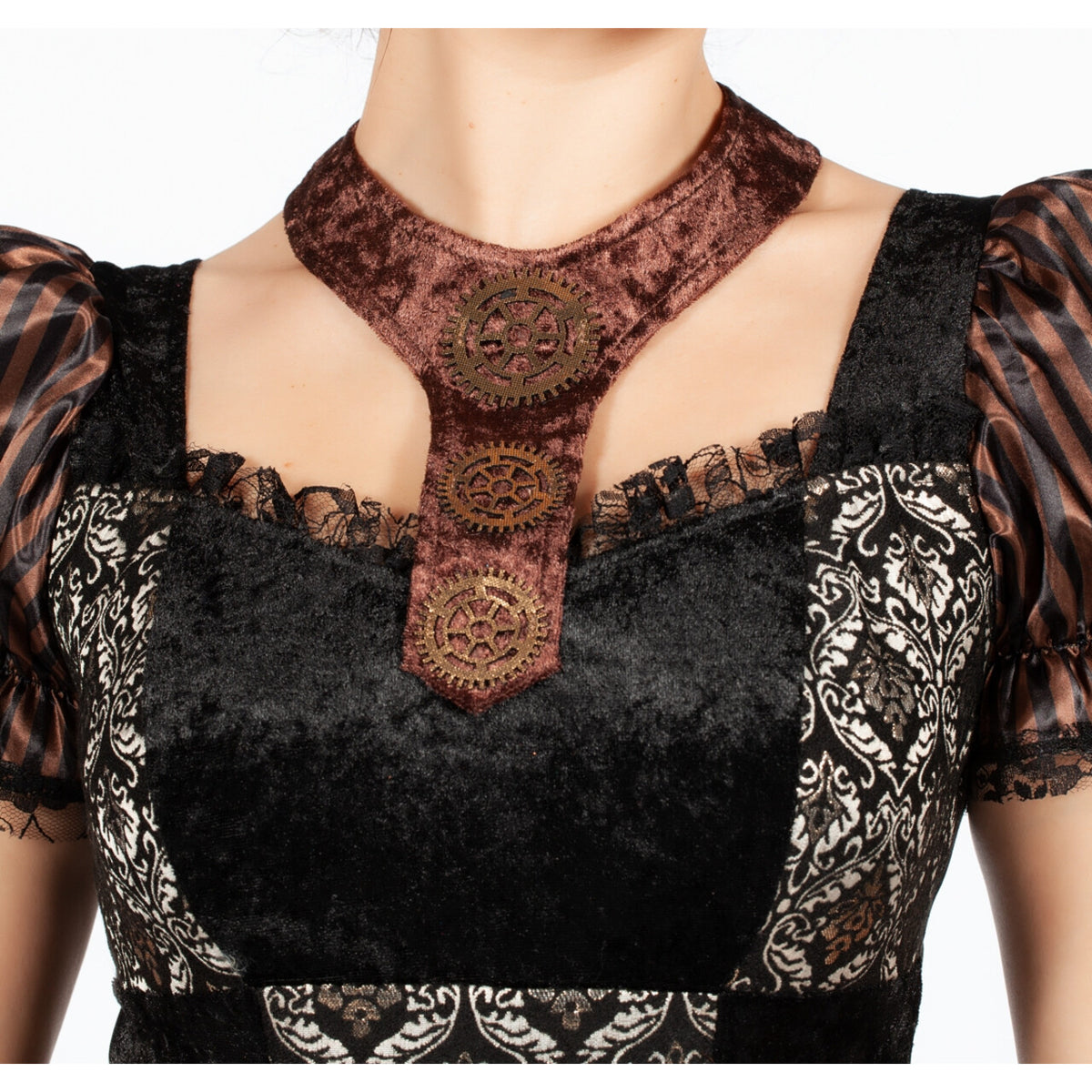Op deze afbeelding zie je een Kostuums, van het merk Wilbers. Zwart Glanzend Steampunk Met Tandwielen Vrouw Kostuum