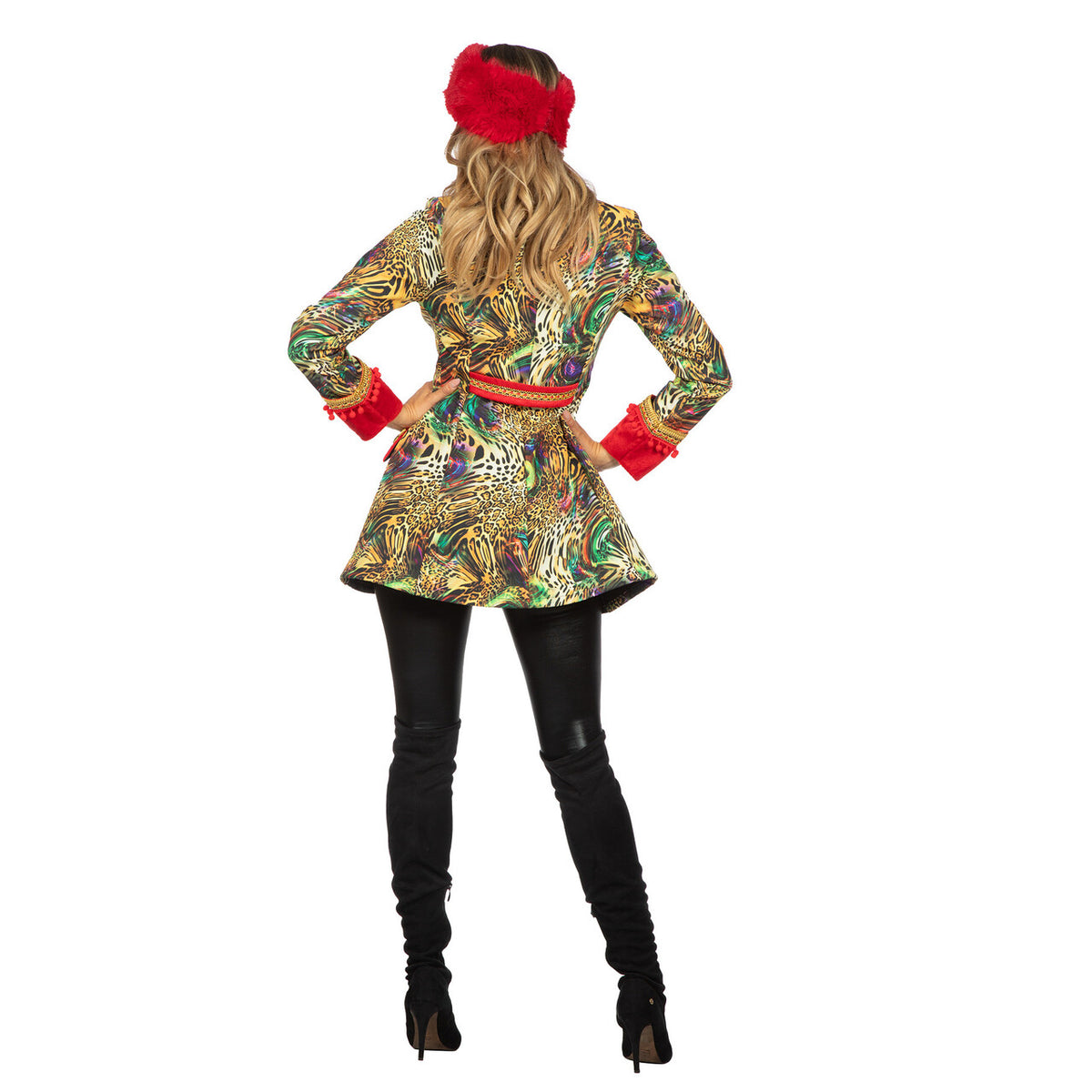 Op deze afbeelding zie je een Kostuums, van het merk Wilbers. Luxe Panterwilde Jas Rood Vrouw